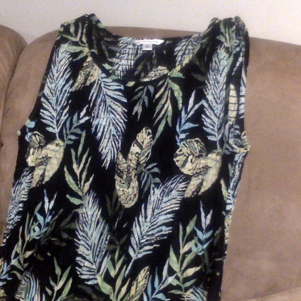 Sundress by Croft & Barrow Large